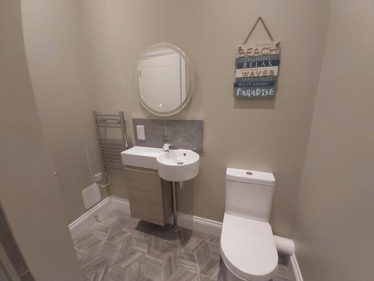 Bed and Breakfast Bay House Totland  Екстер'єр фото